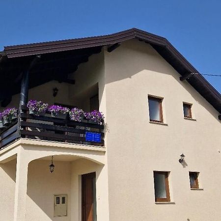 House Boketto Hotell Korenica Eksteriør bilde
