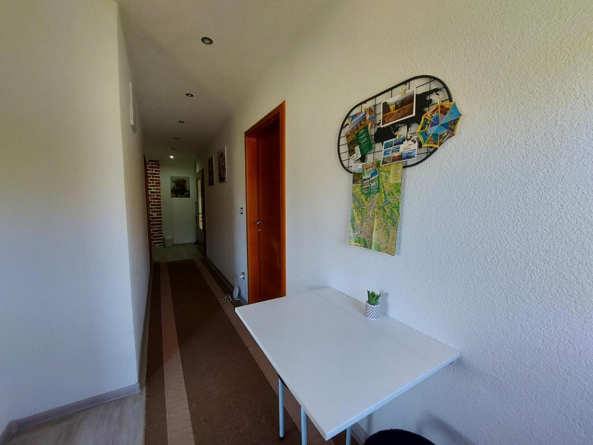 House Boketto Hotell Korenica Eksteriør bilde