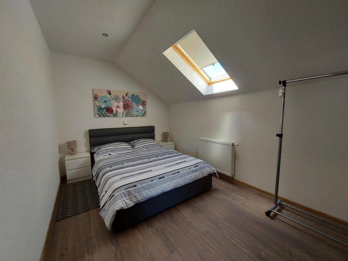 House Boketto Hotell Korenica Eksteriør bilde