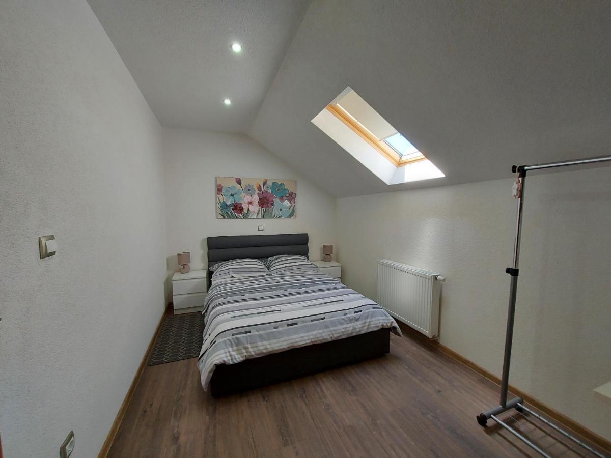 House Boketto Hotell Korenica Eksteriør bilde