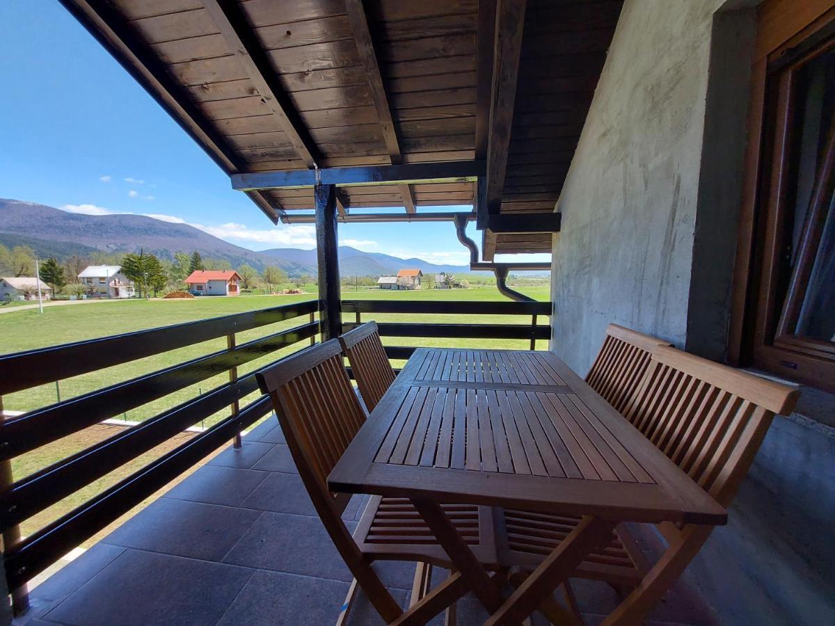 House Boketto Hotell Korenica Eksteriør bilde